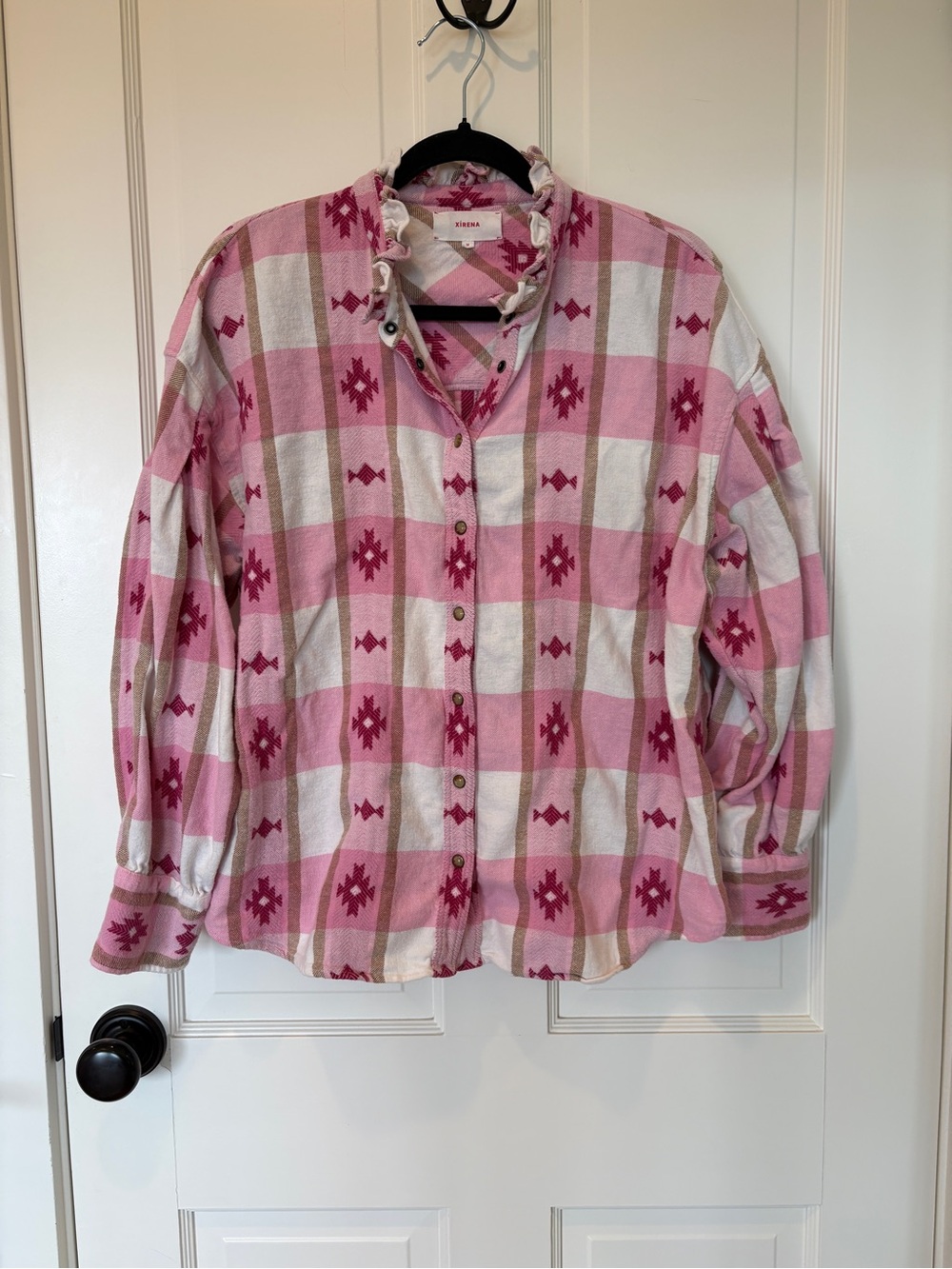 XiRENA Jensen Plaid Top